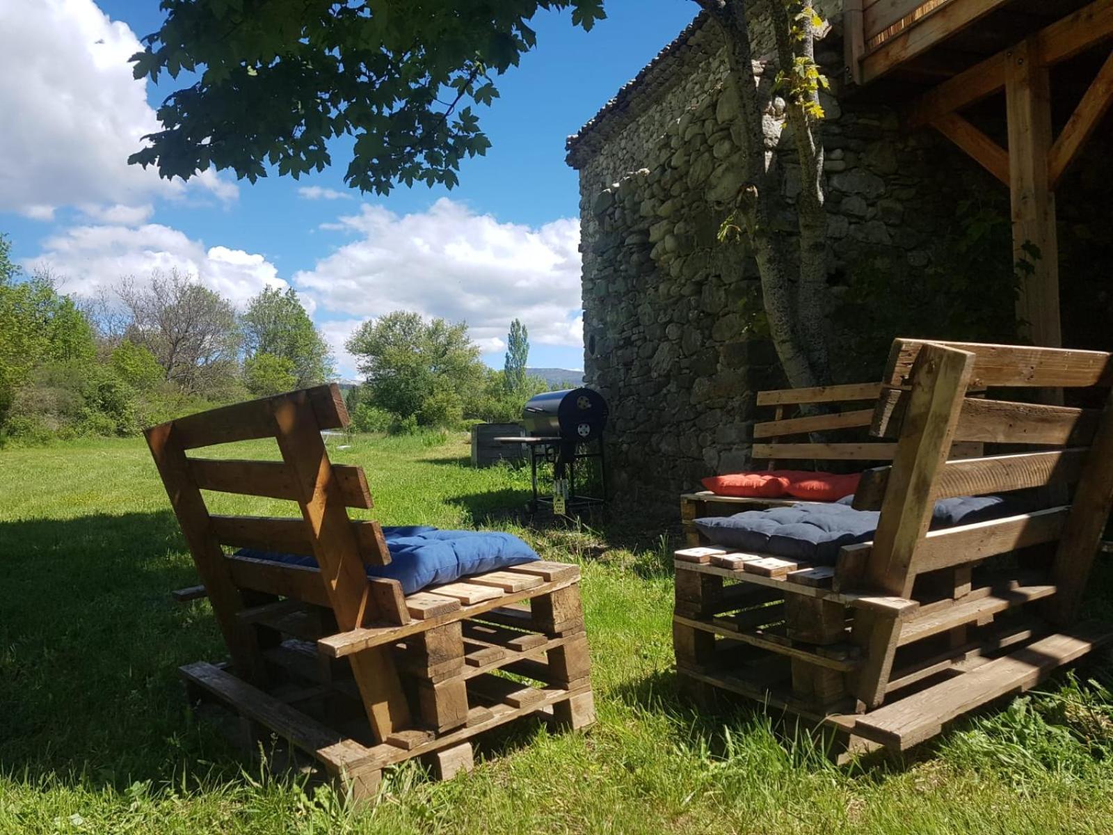 Les Gites Du Saro Chabestan Exterior foto