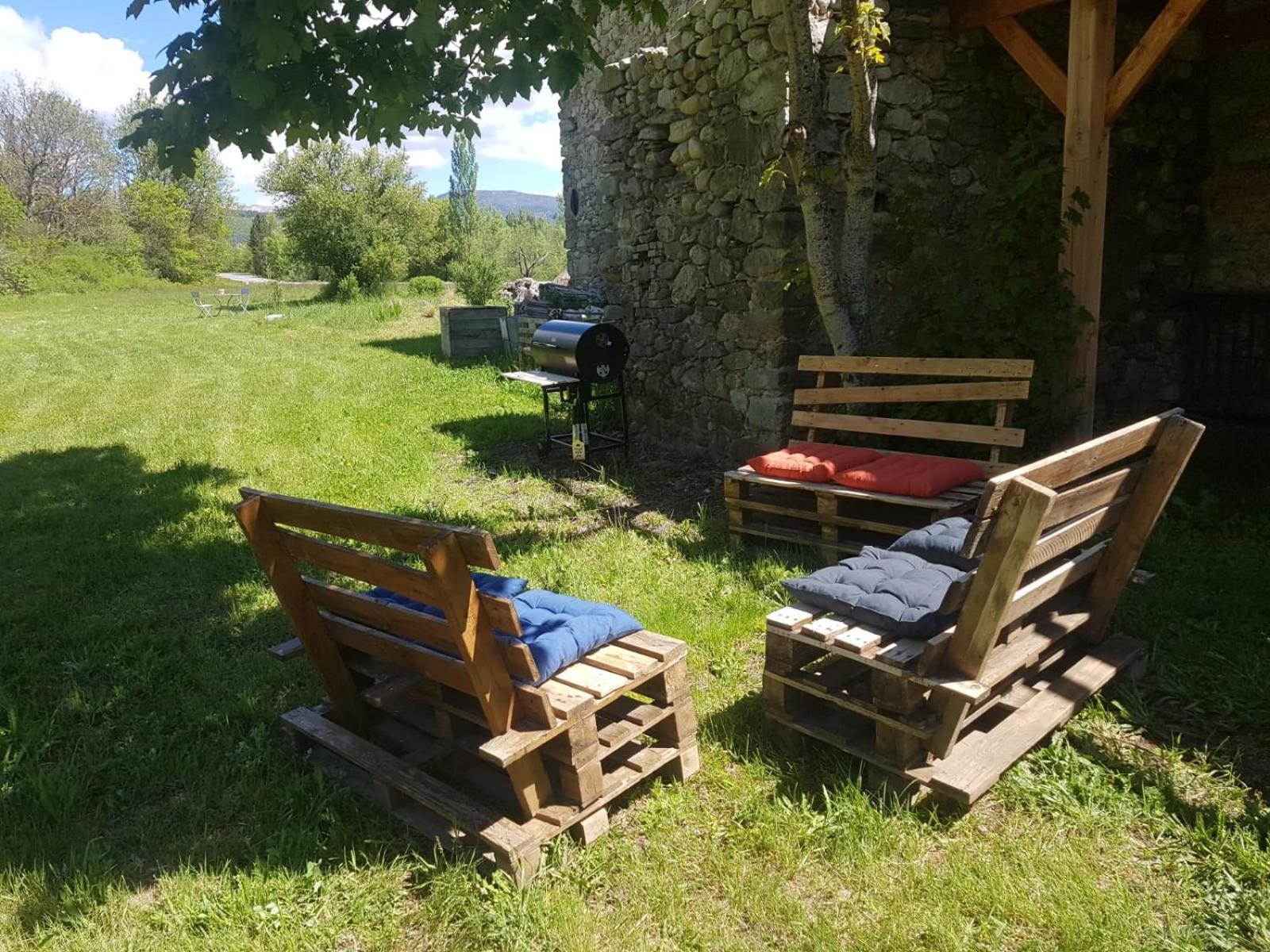 Les Gites Du Saro Chabestan Exterior foto