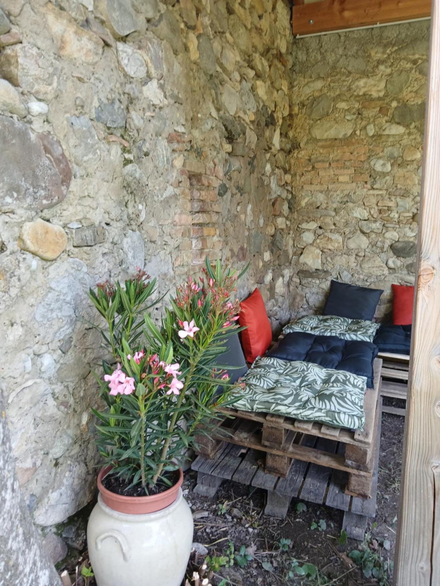 Les Gites Du Saro Chabestan Exterior foto
